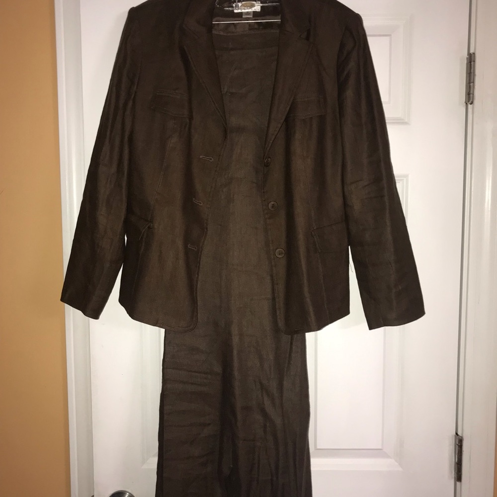 Talbots 55% Linen suite